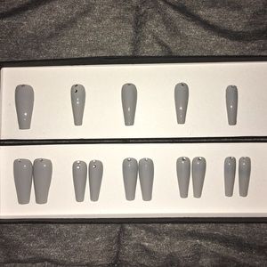 15 pc. Press on nails